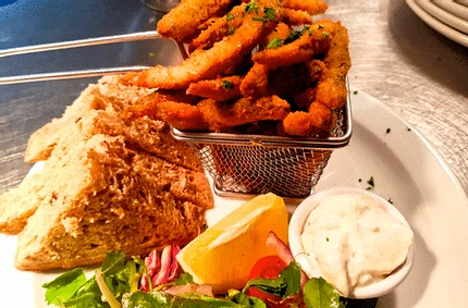 Fish and chips with lemon and tartare sauce